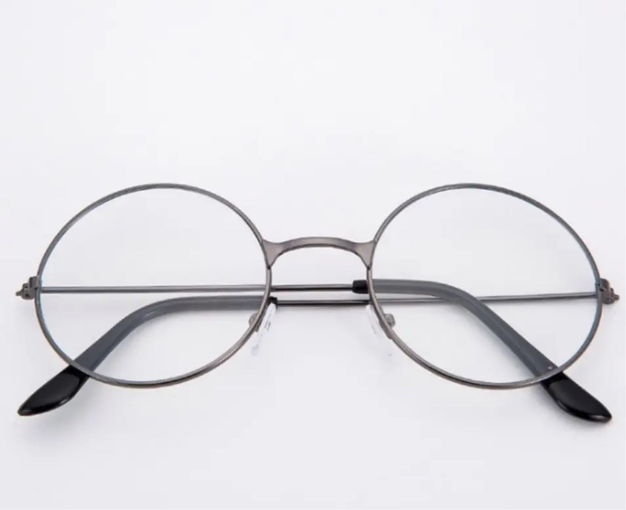 Lightweight sunglasses for women