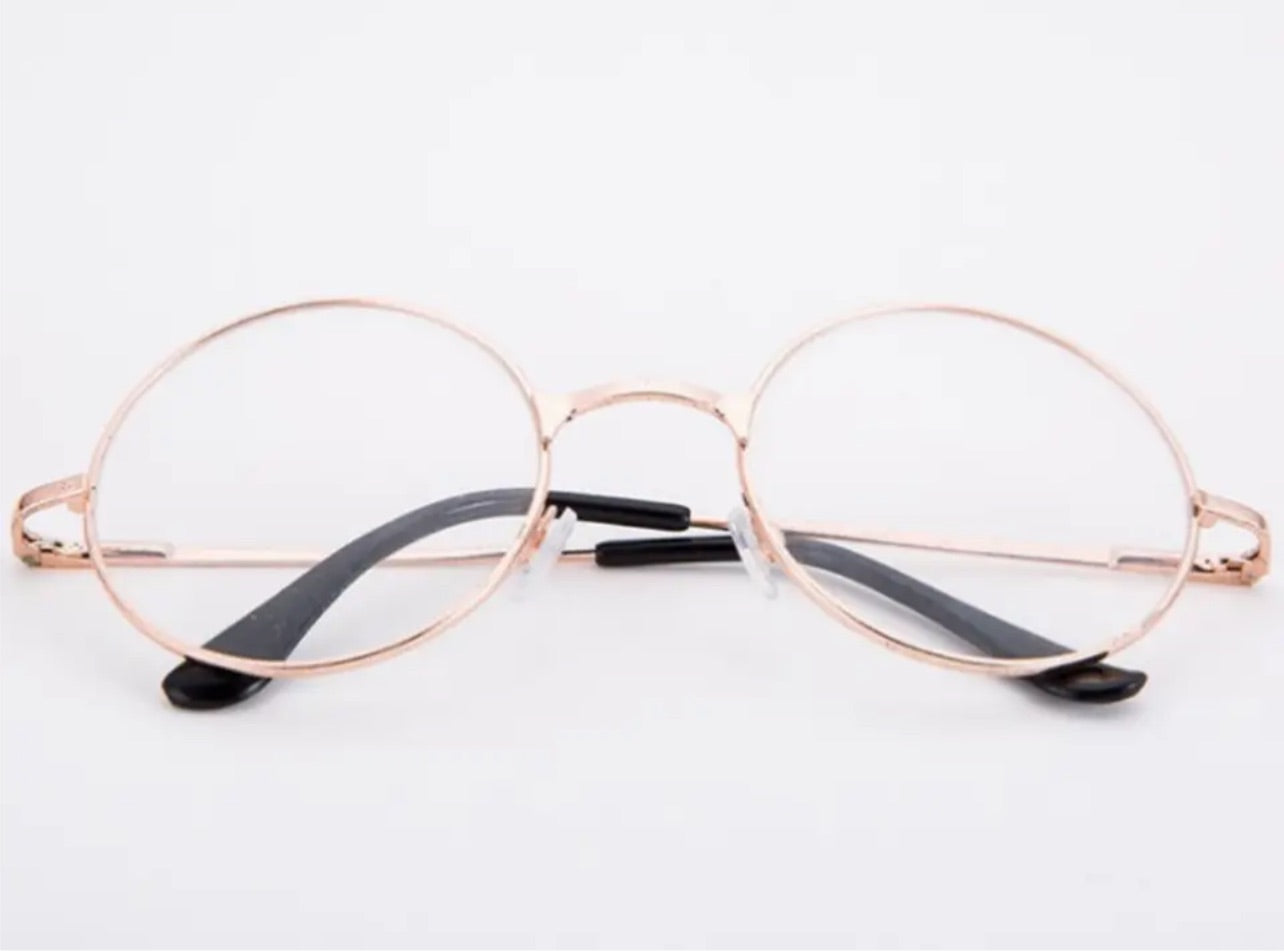 Lightweight sunglasses for women