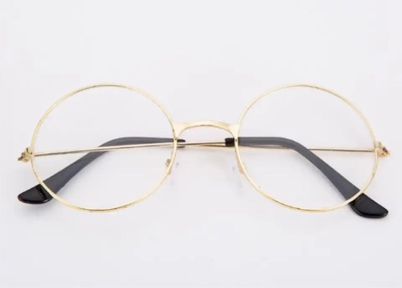 Lightweight sunglasses for women