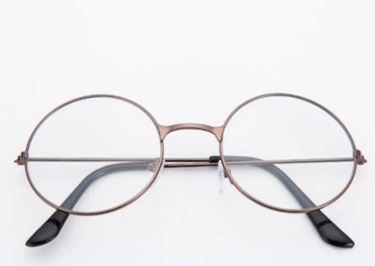 Lightweight sunglasses for women